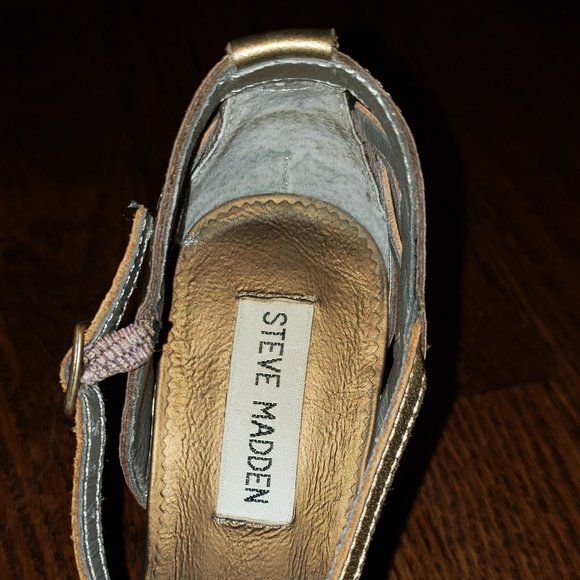 Metallic T-strap Heels - Picture 6 of 7